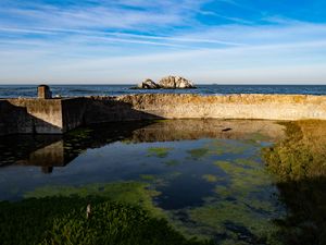 Preview wallpaper pond, water, concrete, sea, rocks