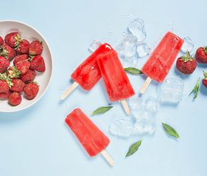 Preview wallpaper popsicles, ice cream, ice, dessert, strawberry