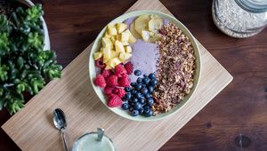 Preview wallpaper porridge, berries, blueberries, raspberries