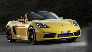 Preview wallpaper porsche, 718, boxster, convertible, yellow