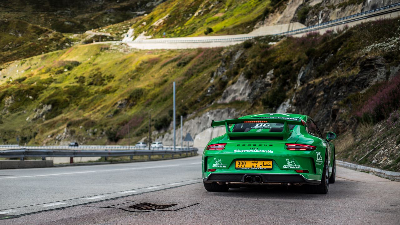 Wallpaper porsche 911 gt3, porsche, sports car, race, green