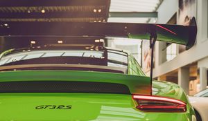 Preview wallpaper porsche 911 gt3 rs, porsche 911, porsche, green, rear view