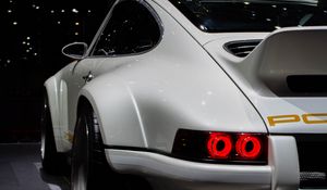 Preview wallpaper porsche 911, porsche, car, white, sportscar, rear view