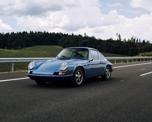 Preview wallpaper porsche 911, porsche, car, side view, road