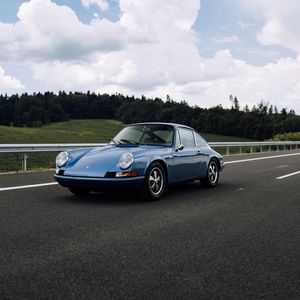 Preview wallpaper porsche 911, porsche, car, side view, road