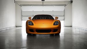 Preview wallpaper porsche, carrera, gt, orange, front view