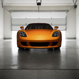 Preview wallpaper porsche, carrera, gt, orange, front view