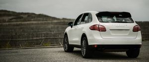 Preview wallpaper porsche cayenne, porsche, car, white, rear view, crossover