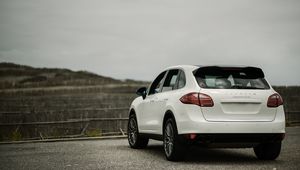 Preview wallpaper porsche cayenne, porsche, car, white, rear view, crossover