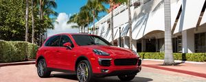 Preview wallpaper porsche cayenne, porsche, red, side view, palm trees