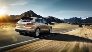 Preview wallpaper porsche, cayenne, turbo s, 2015