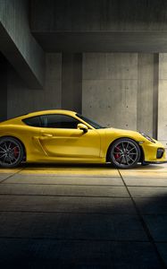 Preview wallpaper porsche, cayman, gt4, yellow, 2015