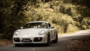 Preview wallpaper porsche cayman s, porsche, car, sports car, white, front view, asphalt