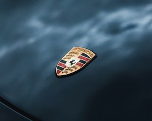 Preview wallpaper porsche, logo, car, sportscar