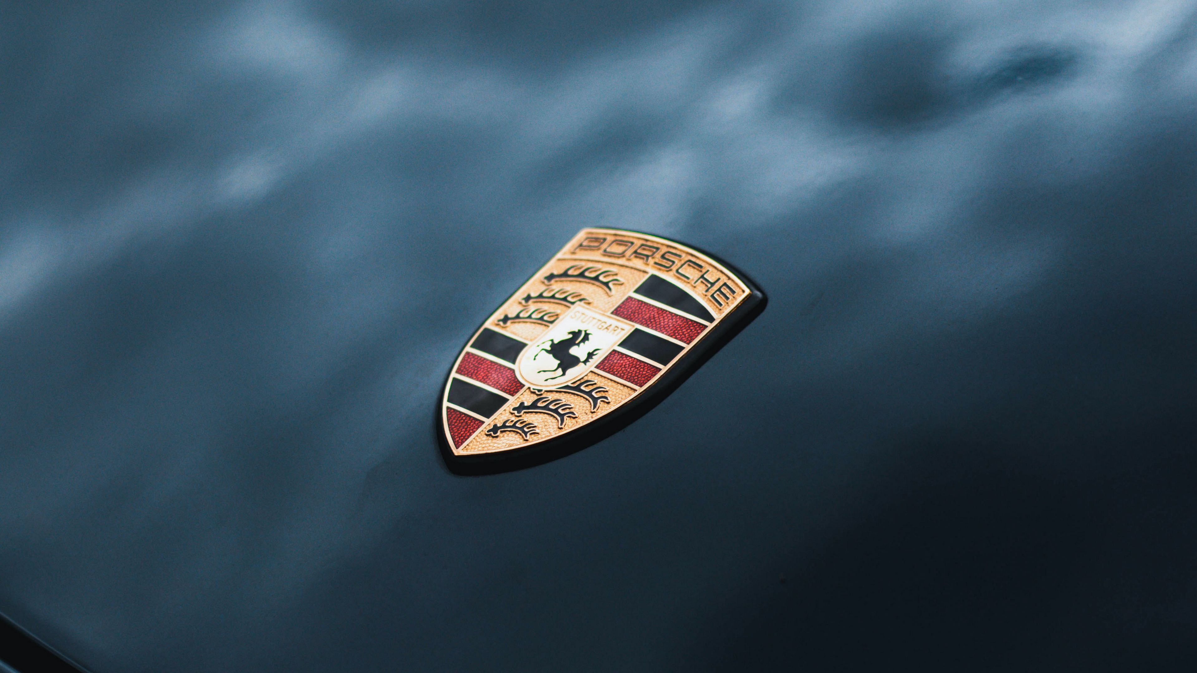 No Reserve Illuminated Porsche Crest | PCARMARKET