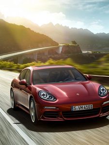 Preview wallpaper porsche, panamera, movement, auto, rotate