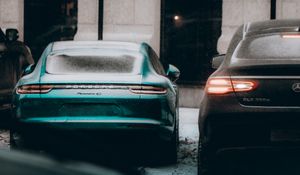 Preview wallpaper porsche panamera, porsche, car, green, parking