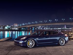 Preview wallpaper porsche, panamera s, city, night, side view