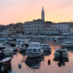 Preview wallpaper port, boats, city