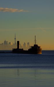 Preview wallpaper port credit, sea, buildings, city, canada, sunrise