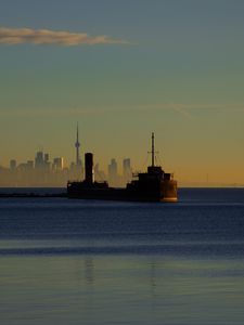 Preview wallpaper port credit, sea, buildings, city, canada, sunrise