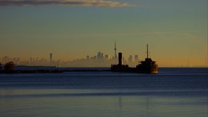 Preview wallpaper port credit, sea, buildings, city, canada, sunrise