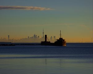 Preview wallpaper port credit, sea, buildings, city, canada, sunrise