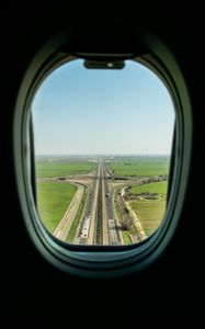 Preview wallpaper porthole, road, window
