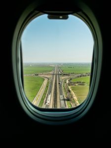 Preview wallpaper porthole, road, window