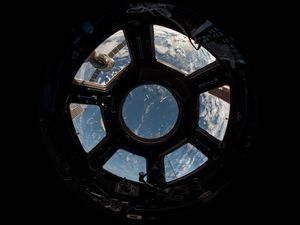 Preview wallpaper porthole, spaceship, space, view, overview
