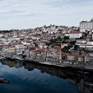 Preview wallpaper portugal, port, shore, buildings