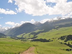 Preview wallpaper prairie, cajun, mountains, grass