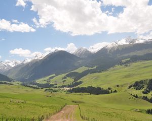 Preview wallpaper prairie, cajun, mountains, grass