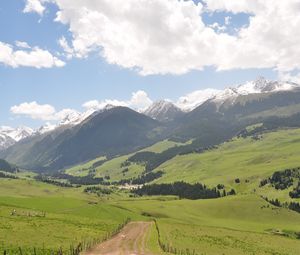 Preview wallpaper prairie, cajun, mountains, grass