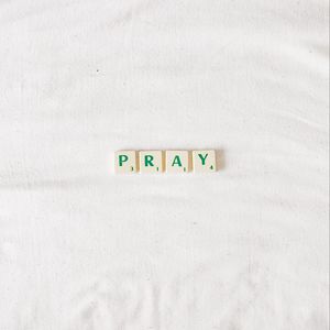 Preview wallpaper pray, inscription, words, white