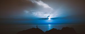 Preview wallpaper precipice, sea, night, sky