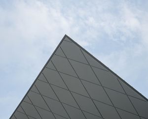 Preview wallpaper pyramid, angle, sky, minimalism