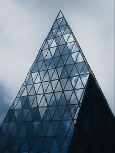 Preview wallpaper pyramid, building, glass, architecture
