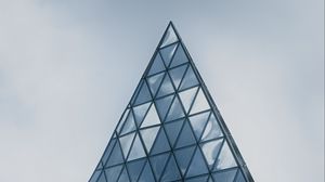 Preview wallpaper pyramid, building, glass, architecture