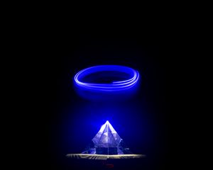 Preview wallpaper pyramid, crystal, glow, blue, darkness