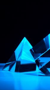 Preview wallpaper pyramid, glass, facets, prism, reflection