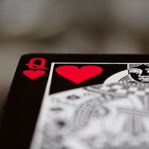 Preview wallpaper queen, playing card, card, game