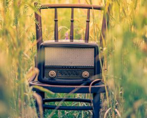 Preview wallpaper radio, chair, grass, blur