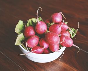 Preview wallpaper radish, vegetables, vitamins