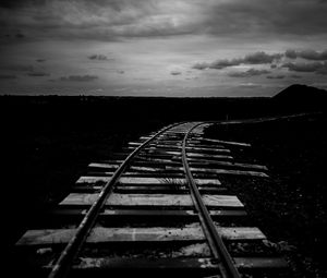 Preview wallpaper railroad, horizon, dark