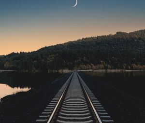 Preview wallpaper railway, evening, horizon