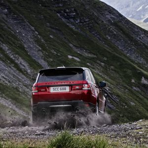Preview wallpaper range rover sport, range rover, car, red, dust, gravel