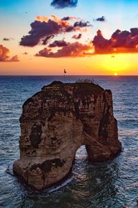 Preview wallpaper raouche rocks, beirut, lebanon, sea, sunset