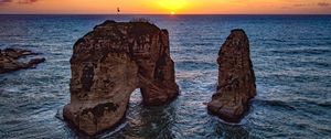 Preview wallpaper raouche rocks, beirut, lebanon, sea, sunset