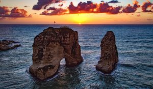 Preview wallpaper raouche rocks, beirut, lebanon, sea, sunset